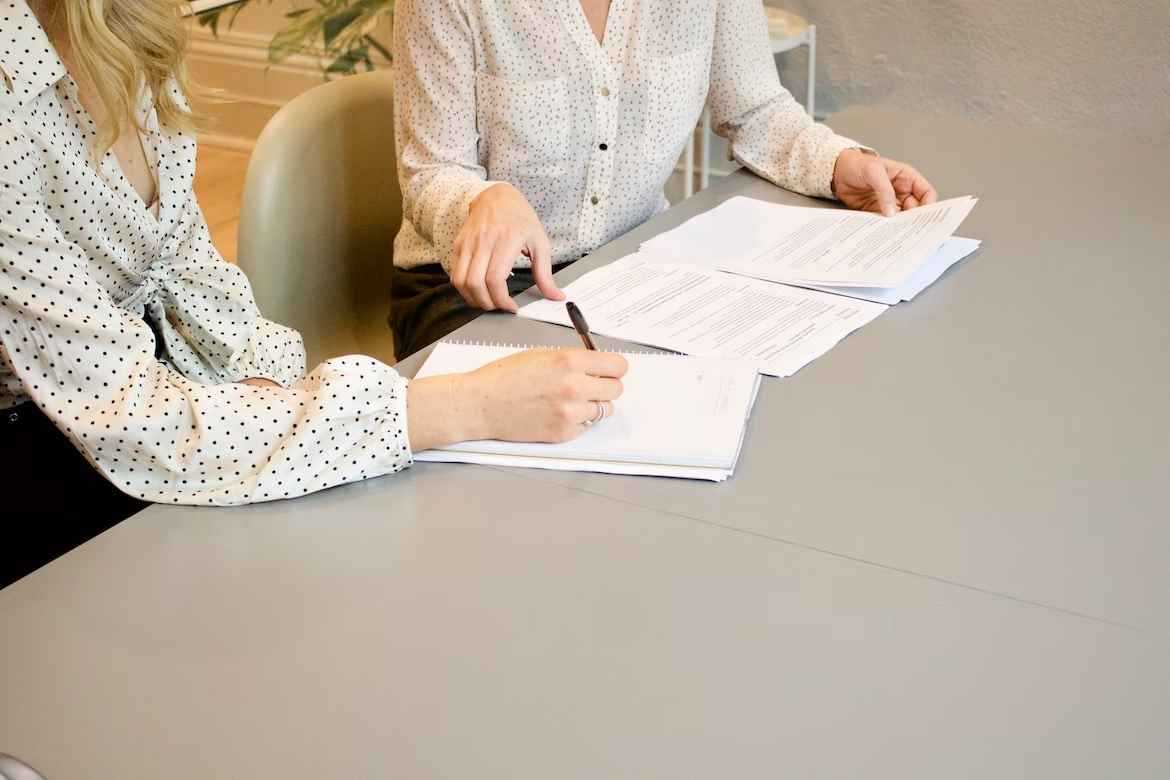 <a href="/posts/custody-of-children">監護權</a>、<a href="/posts/child-support-calculation">扶養費</a>、<a href="/posts/alimony">贍養費</a>、<a href="/posts/community-property">夫妻財產</a>如何決定
