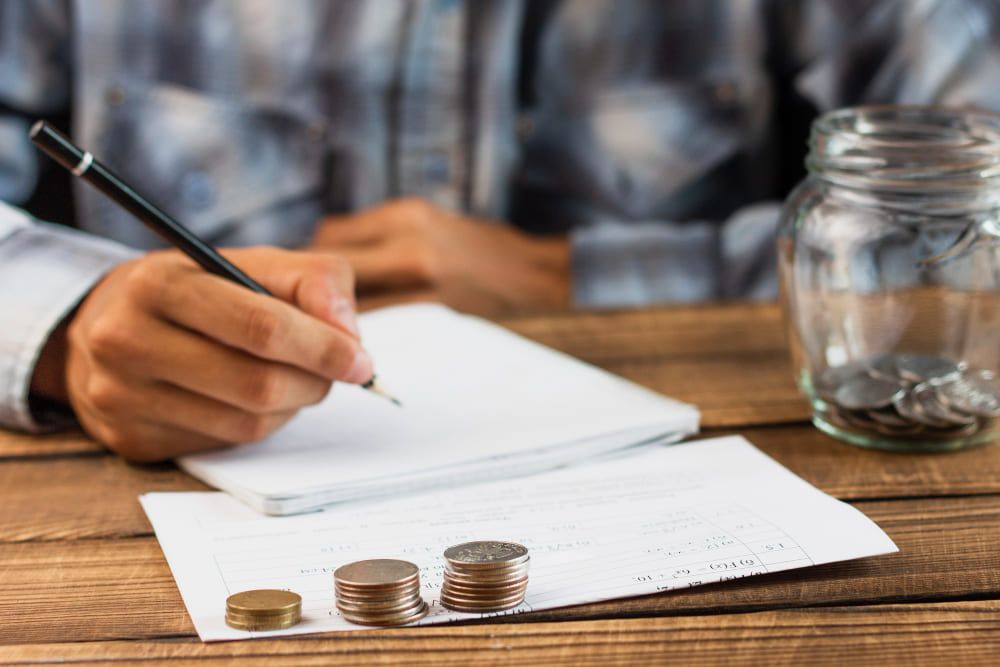 存證信函哪裡買?寄送與專人代擬存證信函費用怎麼算?郵局存證信函費用有哪些?2 大開銷報你知!請<a href="/posts/attorney-fees">律師</a>代寫存證信函費用多少?帶你了解存證信函需要的費用!