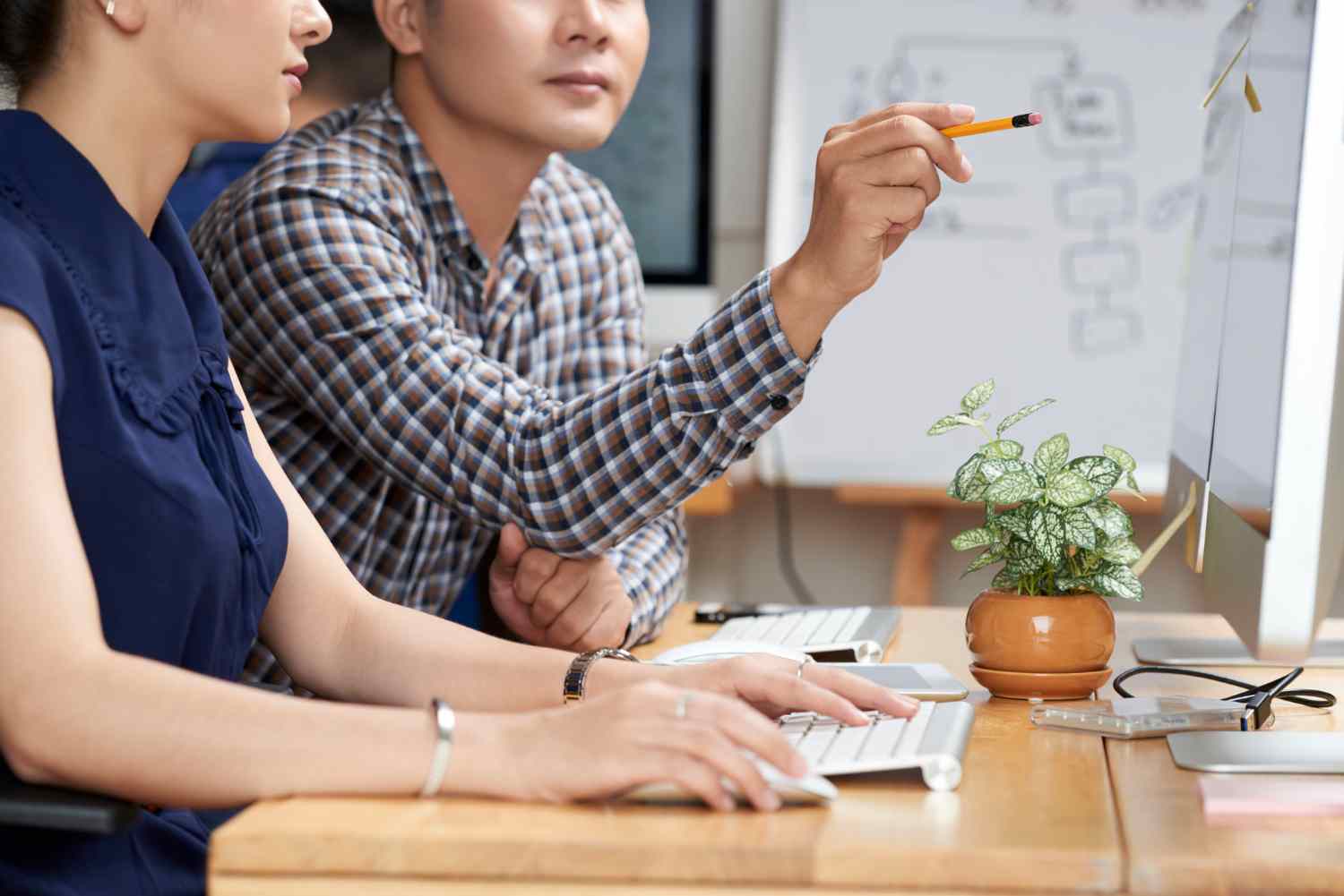 離職預告期間包含假日嗎？